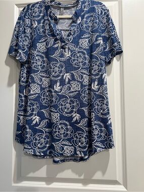 Honeyme Curvy Blue Denim Look Floral V-Neck Tunic Top